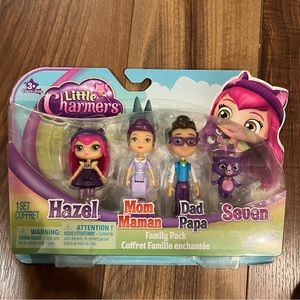 Little charmers Family Pack Hazel Mom Dad and Seven toys